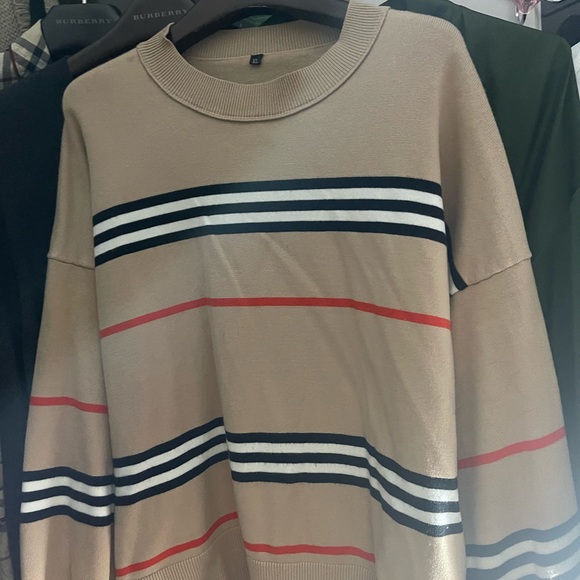 Luxurious two piece sweater outfit - Picture 2 of 3